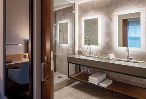 Hyatt Regency Lake Washington at Seattle’s Southport