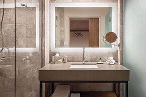 Hyatt Regency Lake Washington at Seattle’s Southport