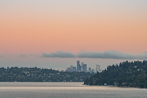Hyatt Regency Lake Washington at Seattle’s Southport