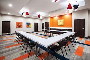 La Quinta Inn & Suites by Wyndham Owasso