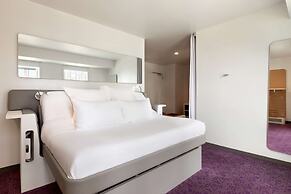 YOTEL Boston