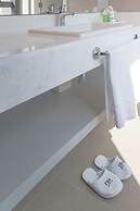 NH Curitiba The Five