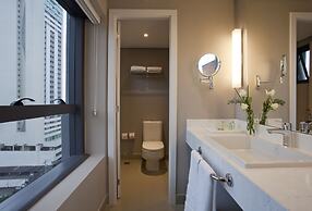 NH Curitiba The Five