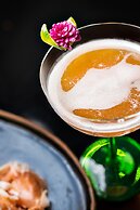 NH Curitiba The Five