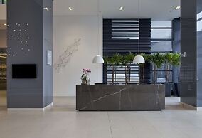 NH Curitiba The Five