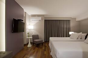 NH Curitiba The Five