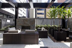 NH Curitiba The Five