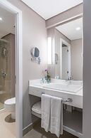 NH Curitiba The Five