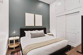 Roami at Bourbon Place