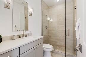 Roami at Bourbon Place