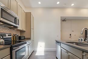 Roami at Bourbon Place