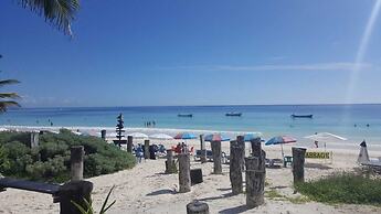 Playa Las Palmas Glamping Tulum
