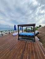 Playa Las Palmas Glamping Tulum