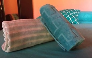 Las Palmeras Beachfront Hotel