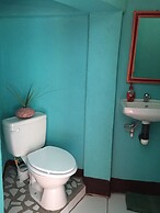 Las Palmeras Beachfront Hotel