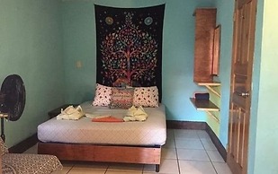 Las Palmeras Beachfront Hotel