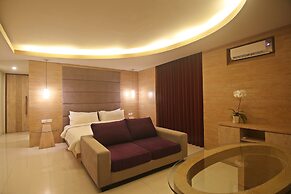 Greenfield Luxury Villas