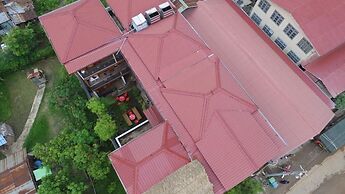 Three Seasons Inn & Spa