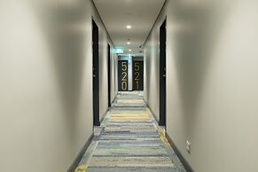 Studio 8 Residences - Adults Only