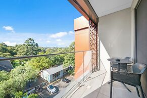 Studio 8 Residences - Adults Only