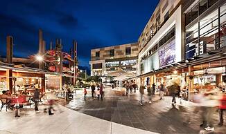 Studio 8 Residences - Adults Only