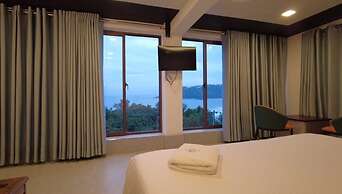 Randiya Sea View Hotel