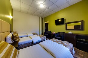 Hotel Marton Turgeneva