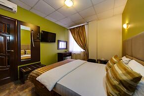 Hotel Marton Turgeneva
