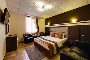 Hotel Marton Turgeneva