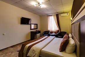 Hotel Marton Turgeneva