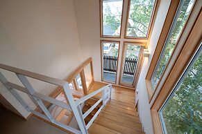 Holiday Niseko Shiki and Koyuki