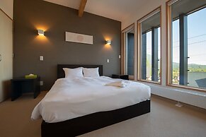 Holiday Niseko Shiki and Koyuki