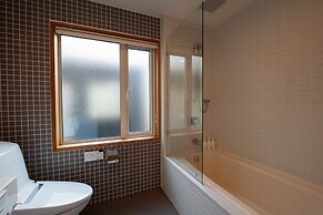 Holiday Niseko Shiki and Koyuki