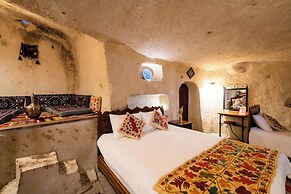 Tulip Cave Suites