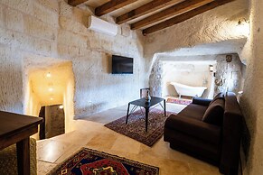 Tulip Cave Suites