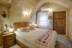 Tulip Cave Suites