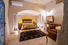 Tulip Cave Suites