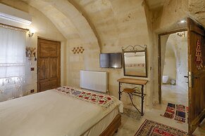 Tulip Cave Suites