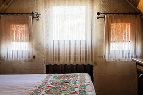 Tulip Cave Suites