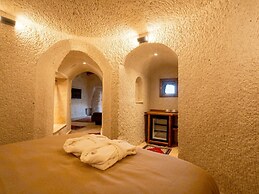 Tulip Cave Suites
