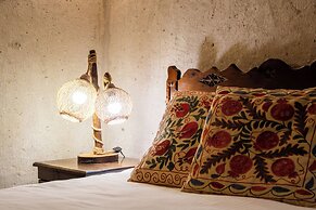 Tulip Cave Suites