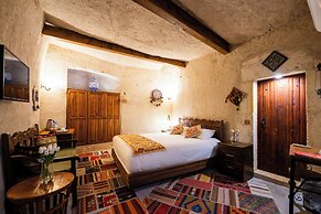 Tulip Cave Suites