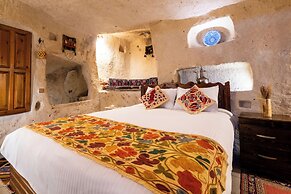 Tulip Cave Suites