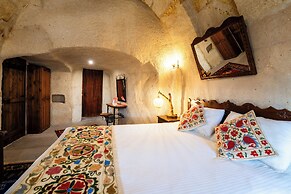 Tulip Cave Suites