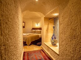 Tulip Cave Suites