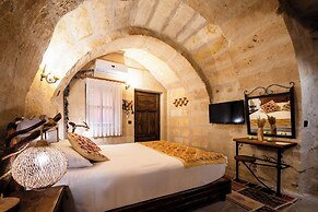 Tulip Cave Suites