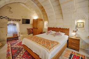 Tulip Cave Suites