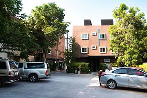 Pova Residence and Boutiques Resort