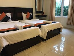 Pova Residence and Boutiques Resort