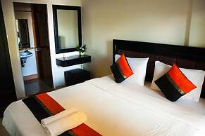 Pova Residence and Boutiques Resort